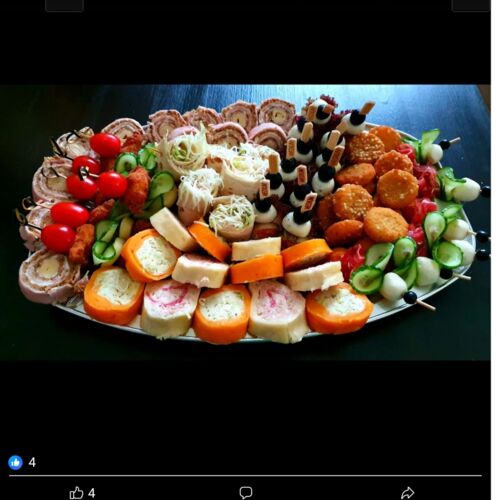 roládky šunkové z toastového chleba, syrovo - šunkové roládky, syrové špizy, vyprážaný camembert, tortilky syrové, miniroládka z toastového chleba